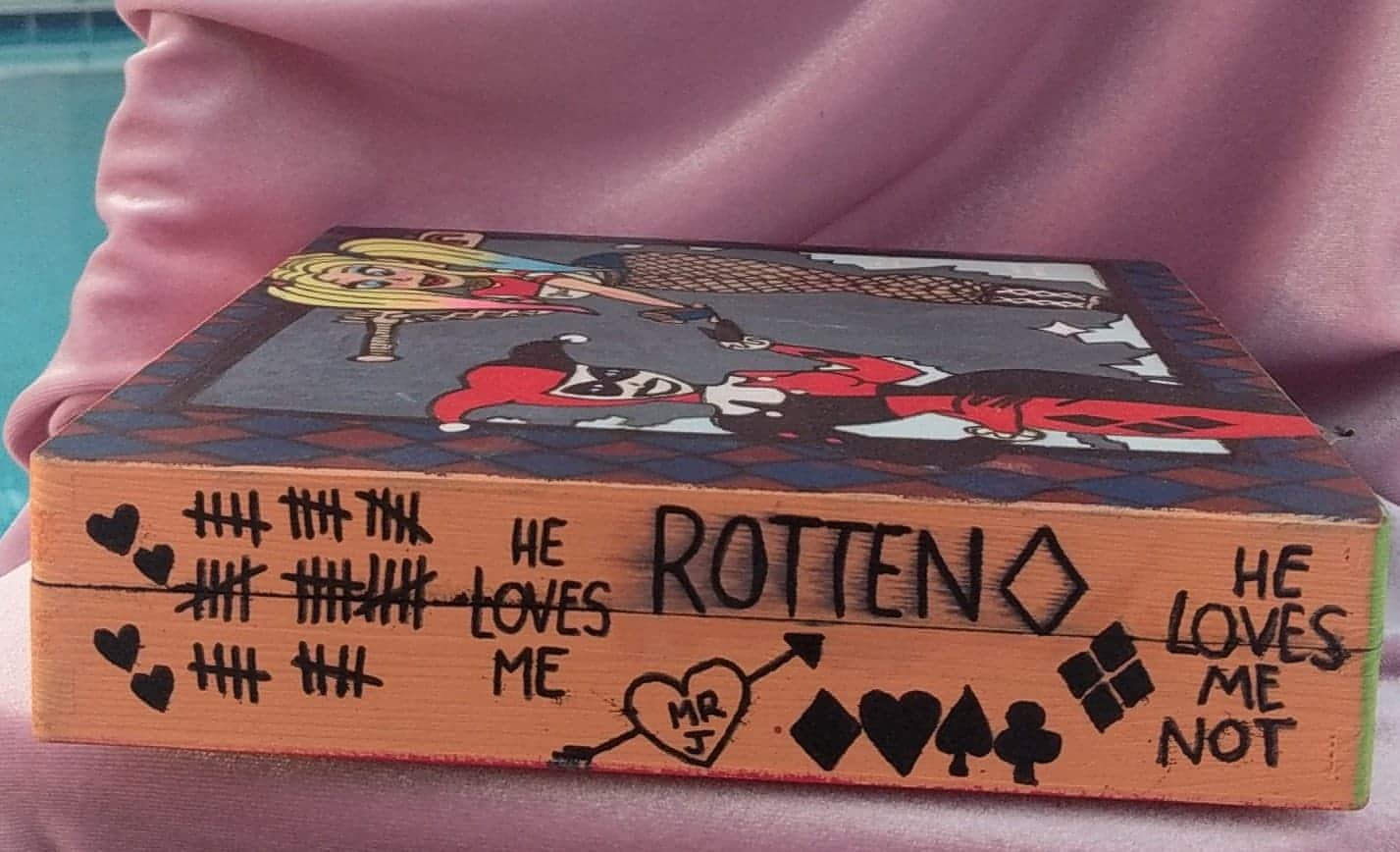 "Harley Quinn" Stash Box - sydneynovaart