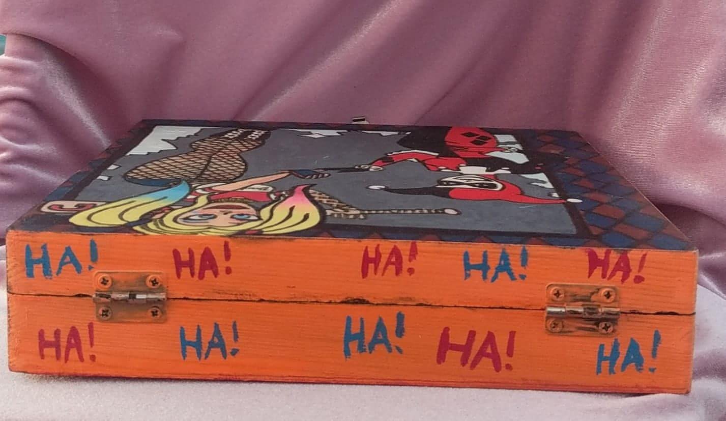 "Harley Quinn" Stash Box - sydneynovaart